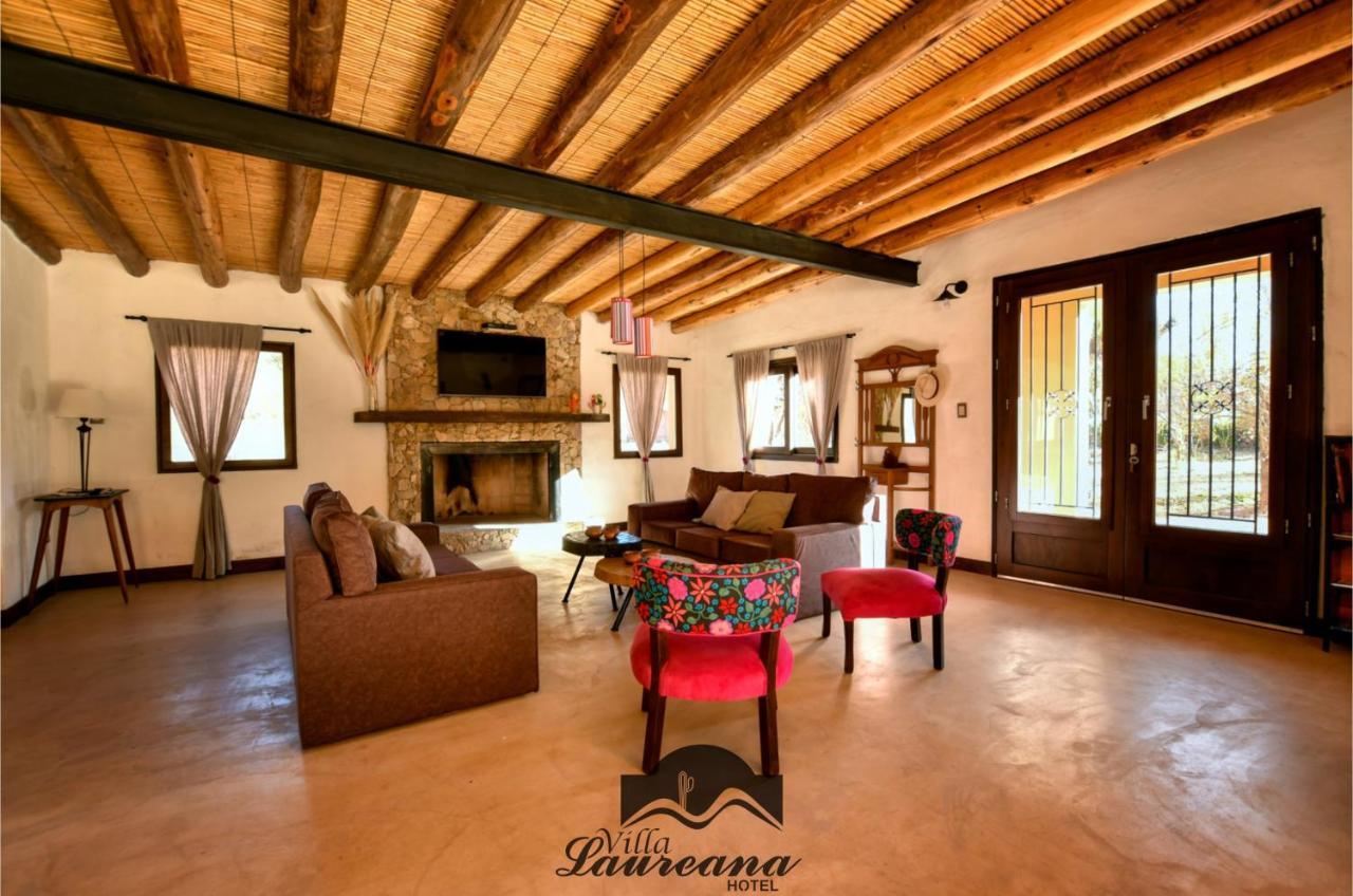 Villa Laureana อัวกาเลรา ภายนอก รูปภาพ